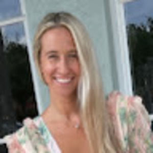 Meet your Posher, Jacqueline